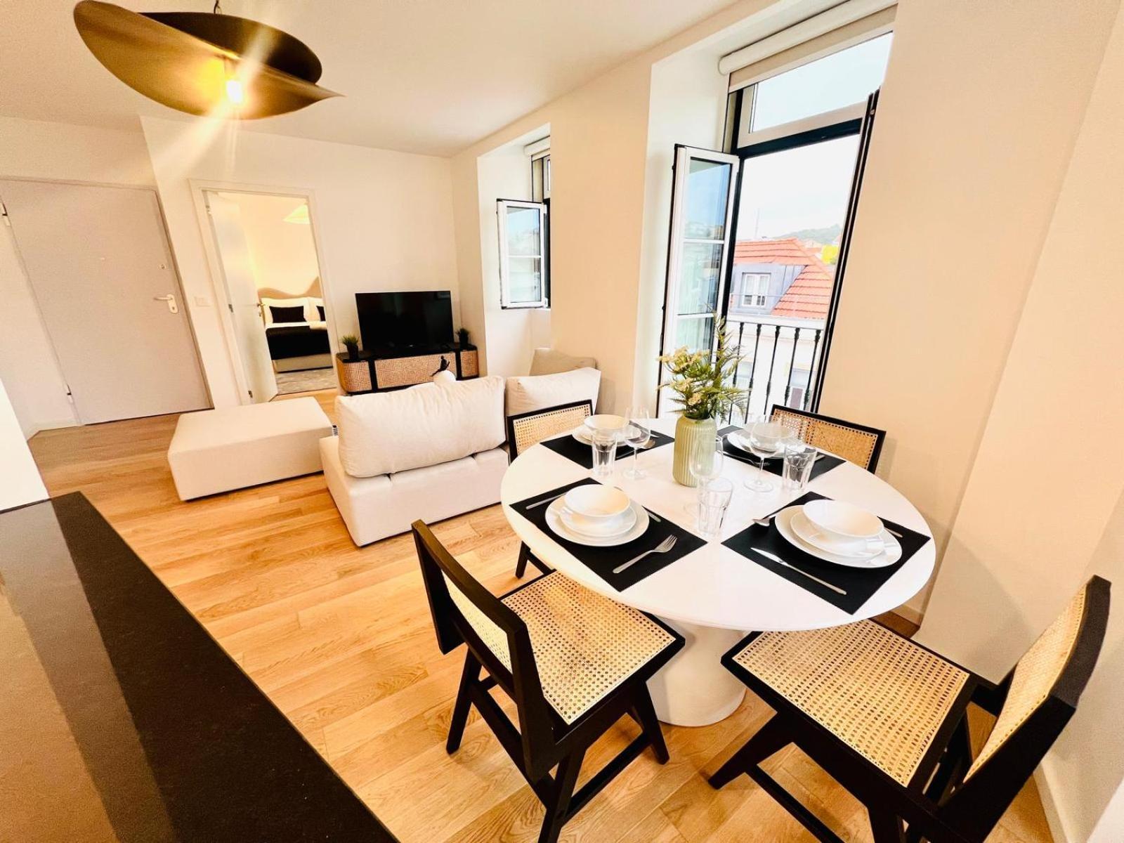 Lisbon Pink House II Beautiful 2 Bedroom Flat In City Center Exterior foto