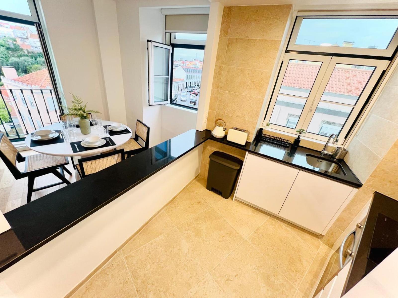 Lisbon Pink House II Beautiful 2 Bedroom Flat In City Center Exterior foto
